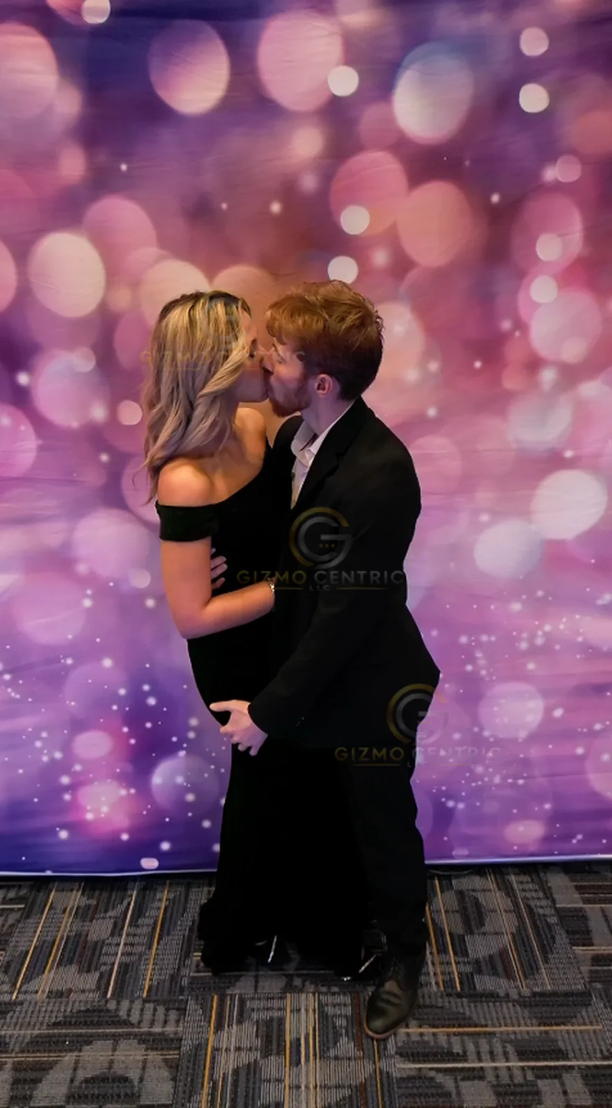 Couple captured during a GlamAyre Reveal movement